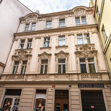 براغ Tynska Ulicka Apartment المظهر الخارجي الصورة