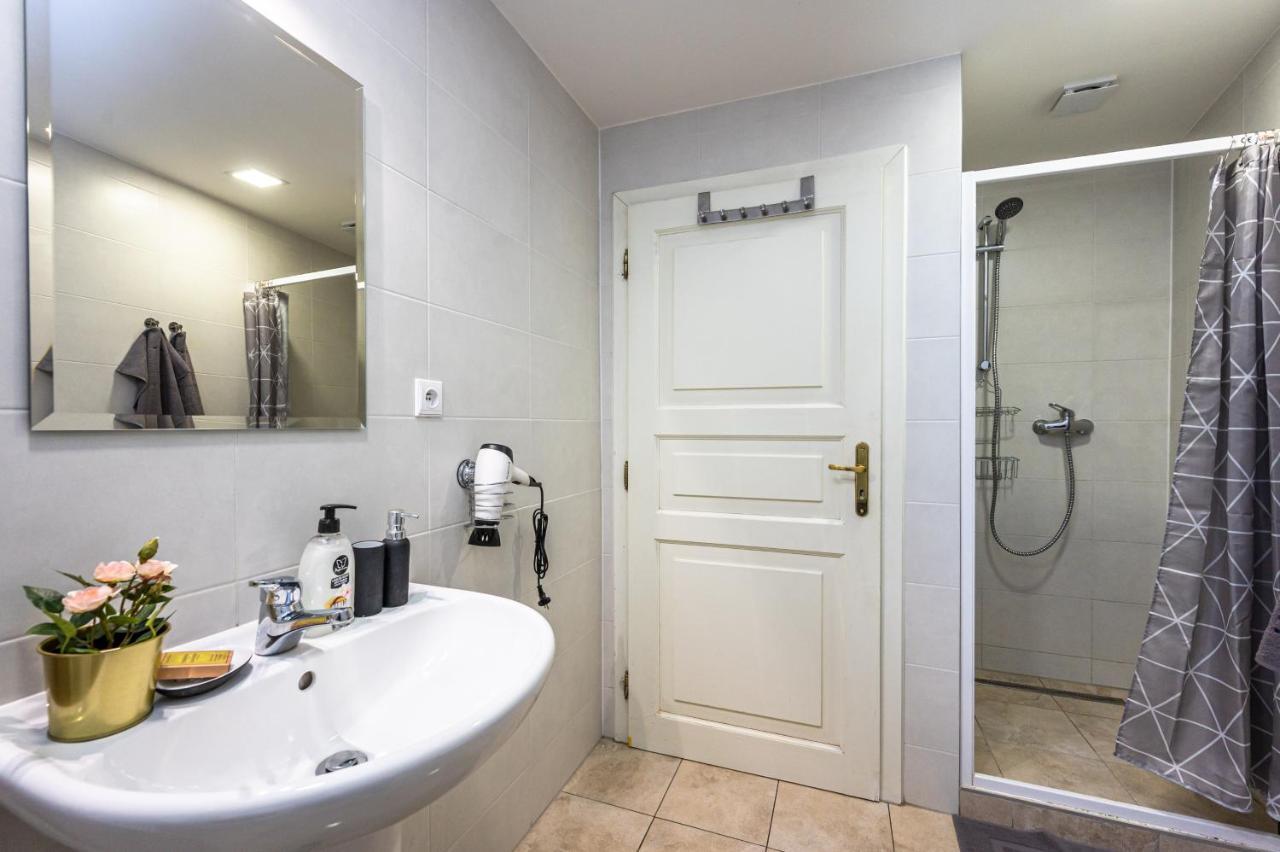 براغ Tynska Ulicka Apartment المظهر الخارجي الصورة